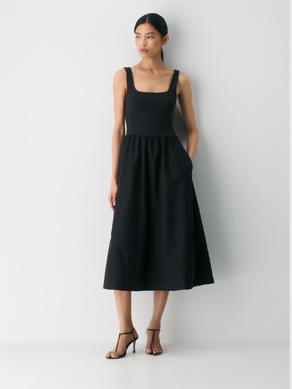 Aritzia Revive Poplin Dress
